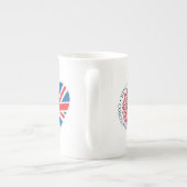 チャールズ3世の戴冠式 ボーンチャイナマグカップ (裏面)