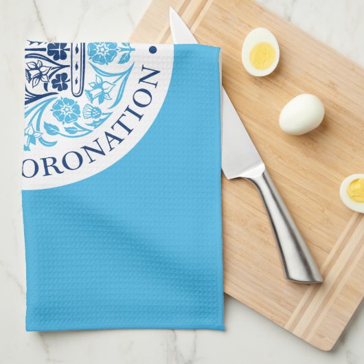 チャールズ3世コロネーションエンブレム王室の記念 キッチンタオル (四つ折り)