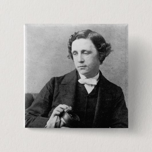 チャールズ・L・ドッグソン1863年 缶バッジ (正面)