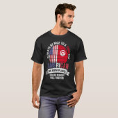 チュニジアのアメリカ人チュニジアの国旗の場所を知っている Tシャツ (正面フル)