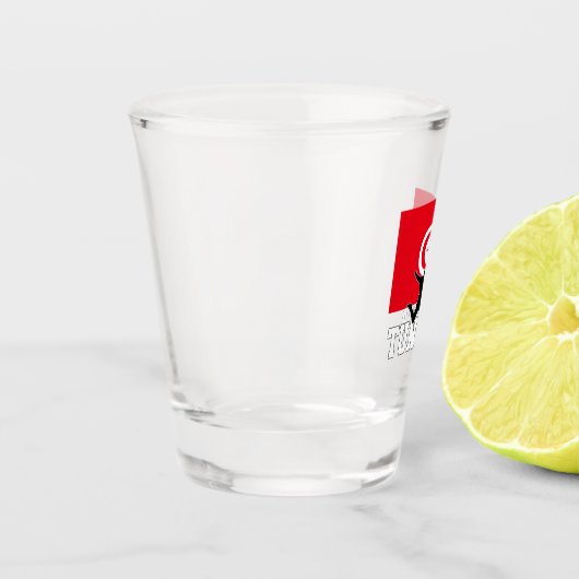 チュニジアサッカー代表チームがグラスを撃った ショットグラス (左)