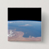 チュニジア、リビアの沿岸とシチリア島 缶バッジ (正面)