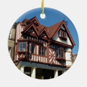 チューダーオークのフレーム建物，エジンバラ，スコットランド セラミックオーナメント (裏面)
