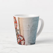 チューリッヒ・シフバウのストッコック カフェラテマグ (右アングル)