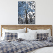 チューリップかわいらしポプラの木々曇り青空 キャンバスプリント (インサイチュ (寝室))