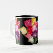 チューリップで全てが表現できる ツートーンマグカップ (正面左)