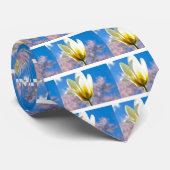 チューリップと空1579白い黄色のチューリップ花ブルーS ネクタイ (ロール)