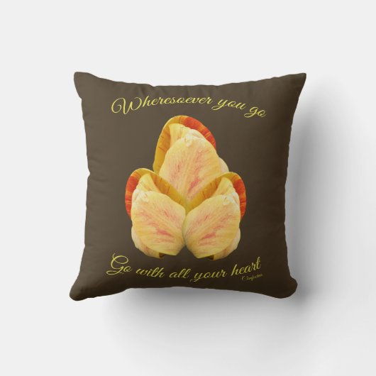 チューリップの花があなたのハートに合感動的う クッション (裏面)