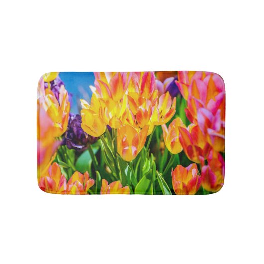 チューリップの花 – 花色 バスマット (正面)