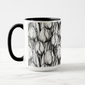 チューリップを白黒で マグカップ (左)