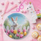 チューリップガーデンのイースターホワイトバニー ペーパープレート (パーティー)