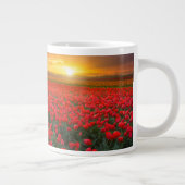 チューリップフィールドアットサンセットインザオランダ ジャンボコーヒーマグカップ (右)