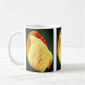 チューリップフラワー花びら コーヒーマグカップ (左)