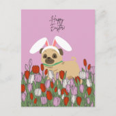 チューリップ復活祭のフィールドにバニーの耳を持つパグ シーズンポストカード (正面)