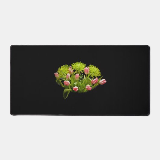 チューリップ花アレンジメント黒い背景 デスクマット (正面)