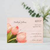 チューリップ赤面ピンク春の結婚式RSVP 出欠カード (スタンド正面)