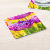 チューリップ魅惑的なダークピンク スクエアペーパーコースター (アングル)
