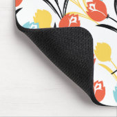 チューリップ鮮やかパターンフローラデザインオン白 マウスパッド (コーナー)