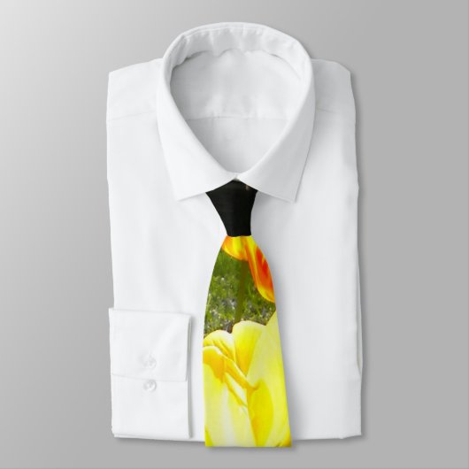 チューリップ ネクタイ (タイ)