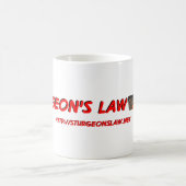 チョウザメの法律-タイトルのマグ コーヒーマグカップ (中央)