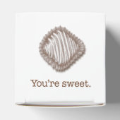 チョコカラフルトストライプトリュフ付きシェブロン フェイバーボックス (上部)