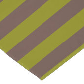 チョコレーストライプのトブラウンとオリーブグリーンの模様 ショートテーブルランナー (コーナー)