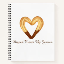 チョコレートに浸したハート型のチュロ