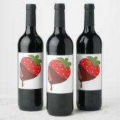 チョコレートの覆いになったイチゴ ワインラベル (ボトル)