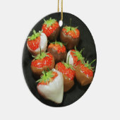 チョコレートはいちごを浸しました セラミックオーナメント (右)