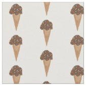 チョコレートアイスクリームコーンのパターン ファブリック (クローズアップ)