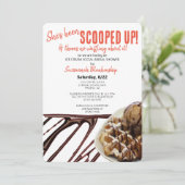 チョコレートアイスクリームスクープのワッフルブライダルシャワー 招待状 (スタンド正面)