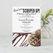 チョコレートアイスクリームスクープのワッフルブライダルシャワー 招待状 (スタンド正面)