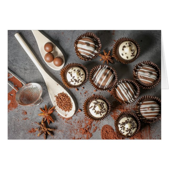 チョコレートカップケーキ (正面横)