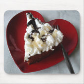 チョコレートケーキ赤いハートラブロマンチック マウスパッド (正面)