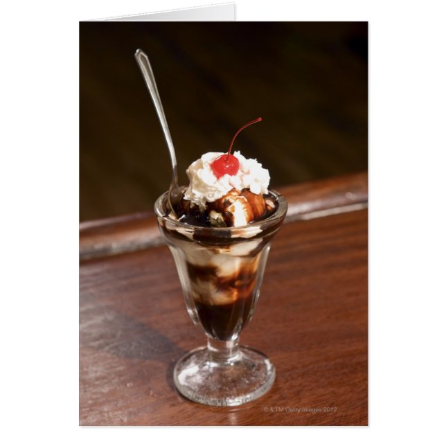 チョコレートサンデー (正面)