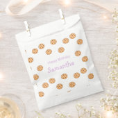 チョコレートチップクッキー誕生日ホワイト フェイバーバッグ (クリップ留めされた状態)