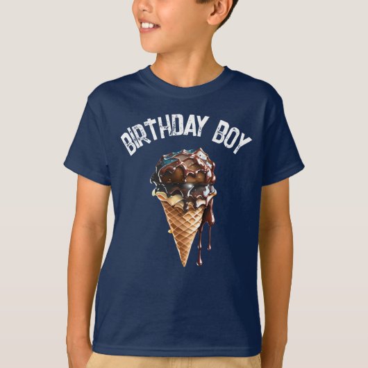 チョコレートテーマ誕生日アイスクリームソース少年 Tシャツ (正面)