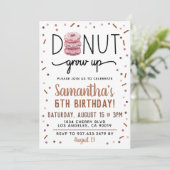 チョコレートドーナツ成長誕生日招待状 招待状 (スタンド正面)