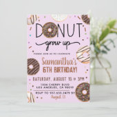 チョコレートドーナツ成長誕生日招待状 招待状 (スタンド正面)