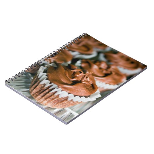 チョコレートフロストカップケーキプレート食品の写真 ノートブック (左側)