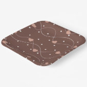 チョコレートブラウンとピンクのハートパターン ペーパープレート (傾斜あり)