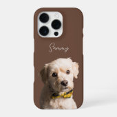 チョコレートブラウンのモダンな犬の写真と名前のスクリプト iPhoneケース (裏面)