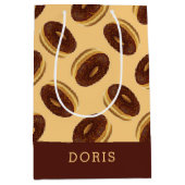 チョコレートブラウンドーナツのパターン ミディアムペーパーバッグ (正面)