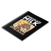 チョコレートミルクで幸せを飲む – かわいい猫の食べ物 ノートブック (左側)