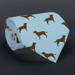 チョコレートラブラドールリトリエバーシルエット模様 ネクタイ<br><div class="desc">このオリジナルチョコラブラドールレトリバーのパタ素晴らしーンのネックタイは犬のパパに贈り物!色々な色で利用可能な、このタイクールは、チョコレートラボを愛するすべての人のための声明を作成する。ビジネス用のタイ素晴らしプを着ている人や、ホリデープログラム、AKC犬ショー、結婚式などの特別なイベントのためのギフト。あなた素晴らしの男が本当に愛する父の日、誕生日またはクリスマスプレゼント。</div>