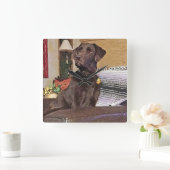 チョコレートラブラドールレトリバー椅子 スクエア壁時計 (ホーム)