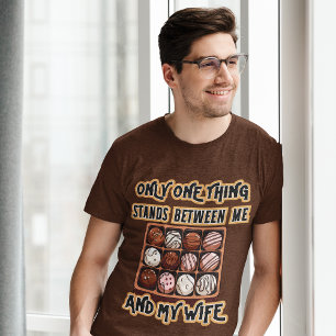 チョコレート一品の旦那さんのコメディデザイナー Tシャツ