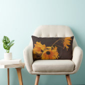 チョコレート背景の黄色いヒマワリ ランバークッション (椅子)