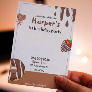 チョコレート、ドーナツ、いちごの1歳の誕生日 招待状