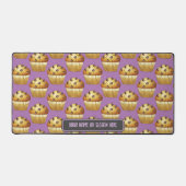 チョックチップ付きスイートマフィン – 独自の名前またはスローガン デスクマット (正面)